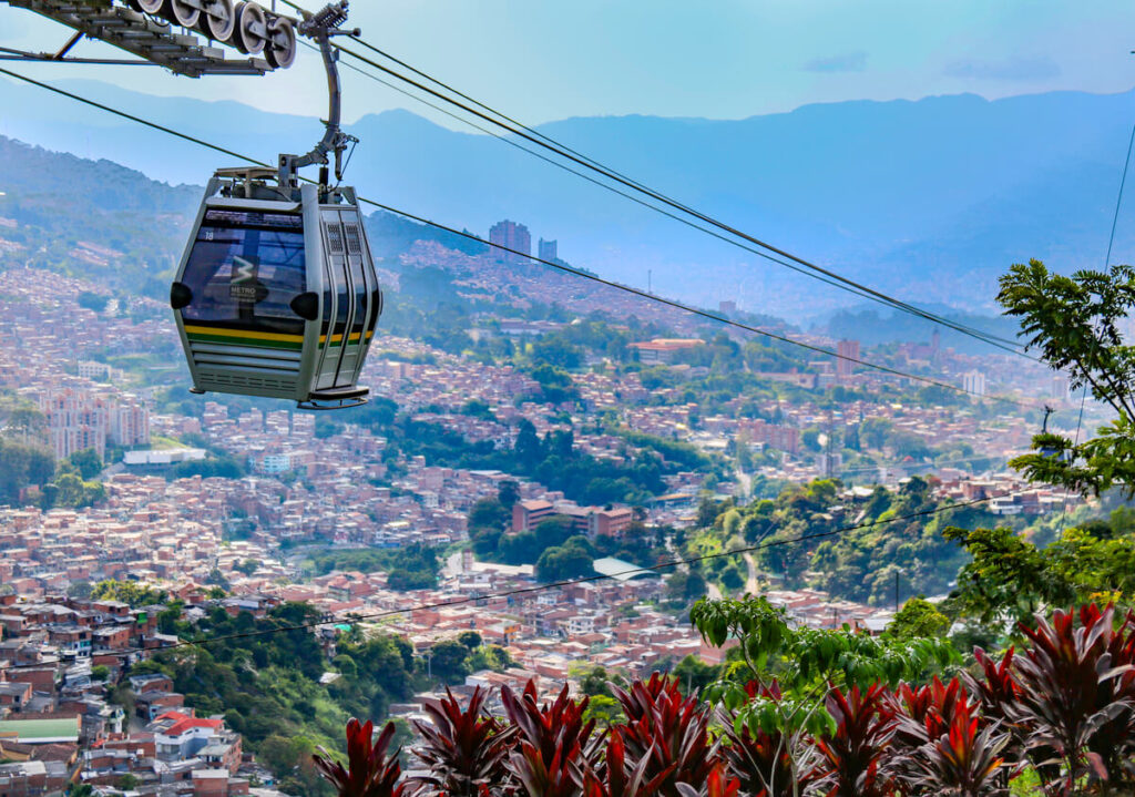 Téléphérique, téléphérique Medellin, metrocable Comuna 13