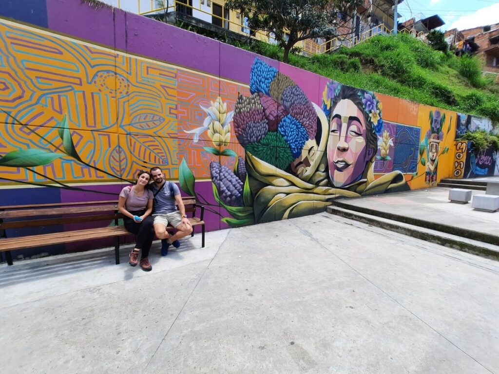 Graffiti tour Comuna 13 Medellin, visiter la comuna 13 medellin, que faire à medellin
