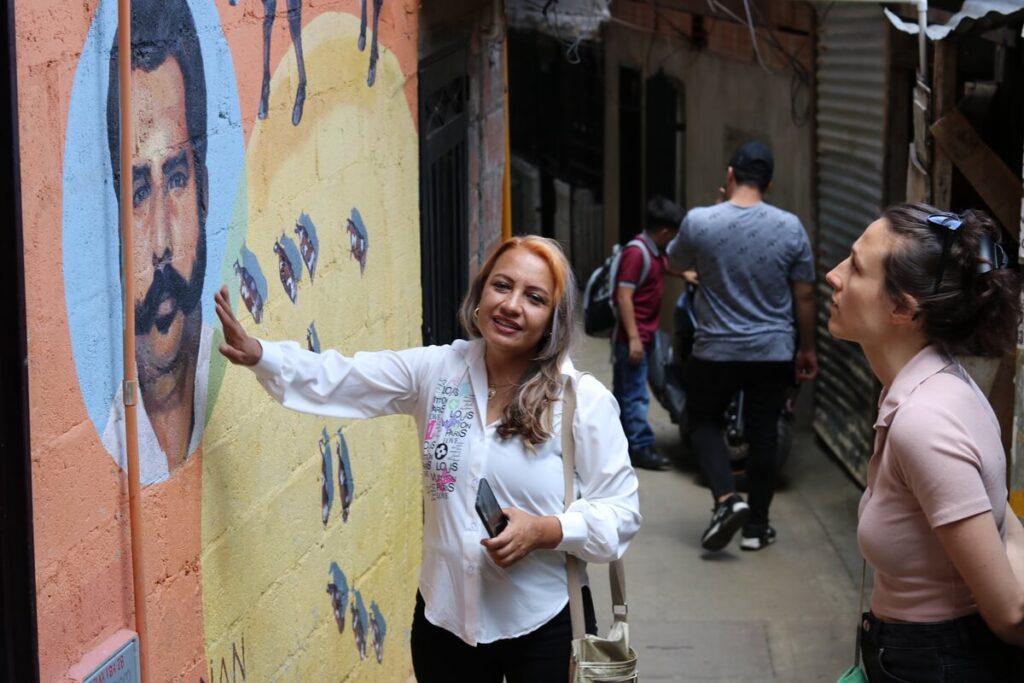 visite guidée medellin, local guide medellin , local tour guide medellin,