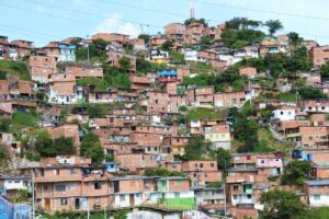 Portada-Visite-guidée -de-la-Comuna-13-à-Medellín